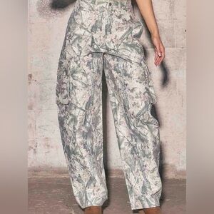 ARMY PINK RHINESTONES Camouflage Wide Leg Cargo Pants